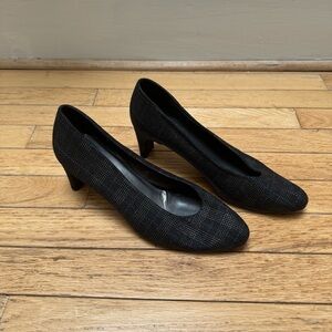 Stuart Weitzman Black Metallic Plaid Print Heels, size 8